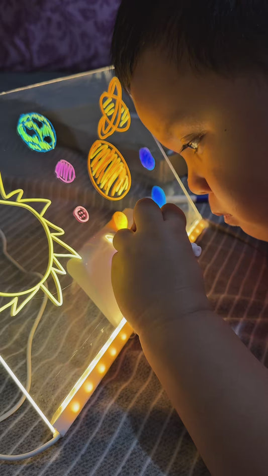 DoodleStar™ LED Drawing Board